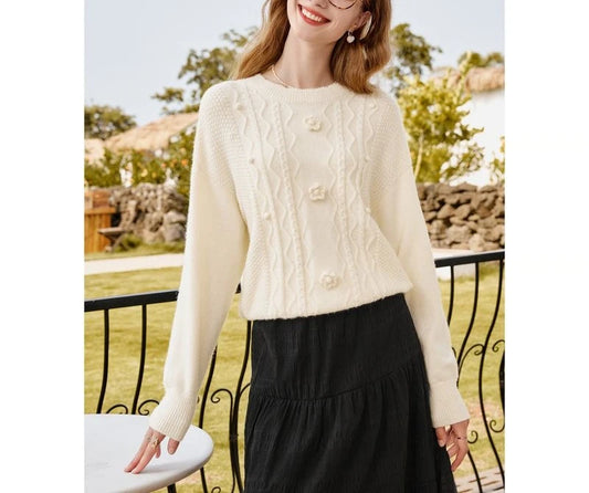 Fashion Women's Clothing 2025 Autumn  Winter New Style Temperament Reducing Loose Flower Embroidered Round Neck Sweater Knit Top